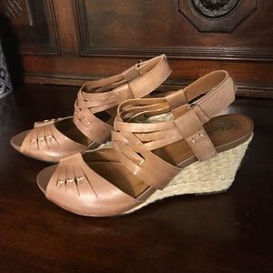 ⭐️SALE⭐️ Clark’s Artisan Wedges